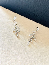 The Elara – Crystal Leaf Drop Earrings