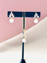 BESSIE- Gorgeous Pear-Shaped CZ And Pearl Necklace In Gold