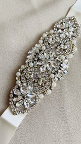 ALLEGRA - Sparkle Crystal and Pearl Belt Sashes In Silver