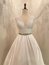 AURELIE - Flower-Centered Crystal Belt Sash In Silver