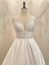 SCARLETT - Chain And Three Champagne Crystal Motif Belt Sash In Silver