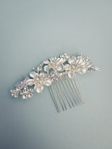 MARA - Metal Flowers With Round Crystal Hair Comb