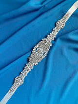 EVETTE - All-Crystal Flower-Pattern And Larger Flower Center Medallion In Silver