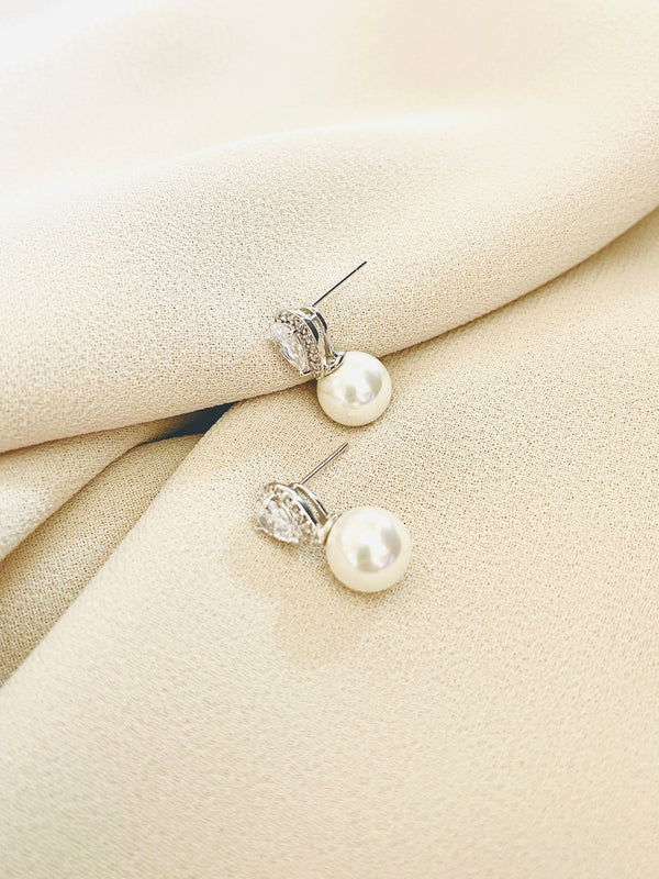 ATLANTA - Inverted Teardrop Crystal And Pearl Stud Earrings In Silver