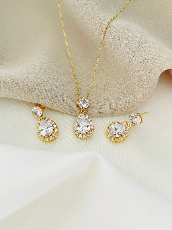 DANIELLA - Elegant Teardrop Pendant Necklace With Matching Drop Earrings