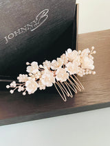JASMINA- CLAY FLOWER WITH PEARL HAIR PIECE