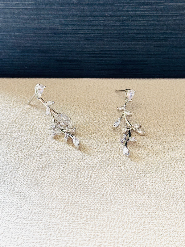 The Elara – Crystal Leaf Drop Earrings
