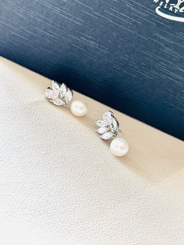 The Elise – Crystal Leaf Pearl Drop Earrings
