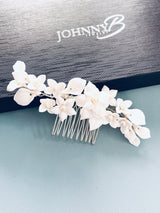 JASMINA- WHITE FLOWER CLAY HAIR COMB