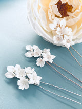 JASMINA- WHITE FLOWER HAIRPINS