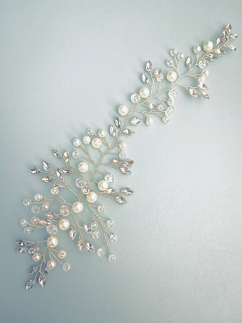 OMYRA - Pearl And Rhinestone Bendable Hair Piece In Silver