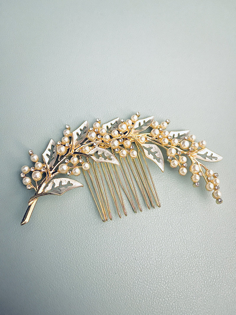 REBECCA - Silver Cut-Out Leaves With Pearl Hair Comb