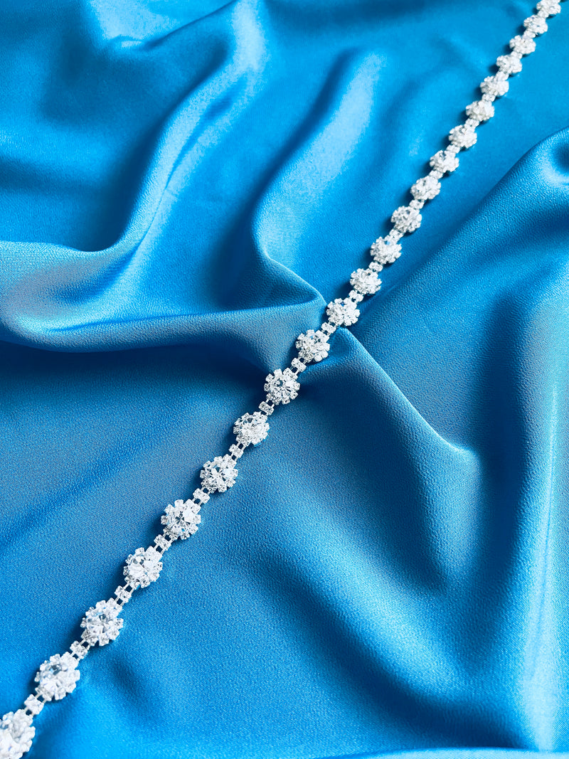 LILA - Elegant Slim Crystal Floral-Motif Belt Sash In Silver