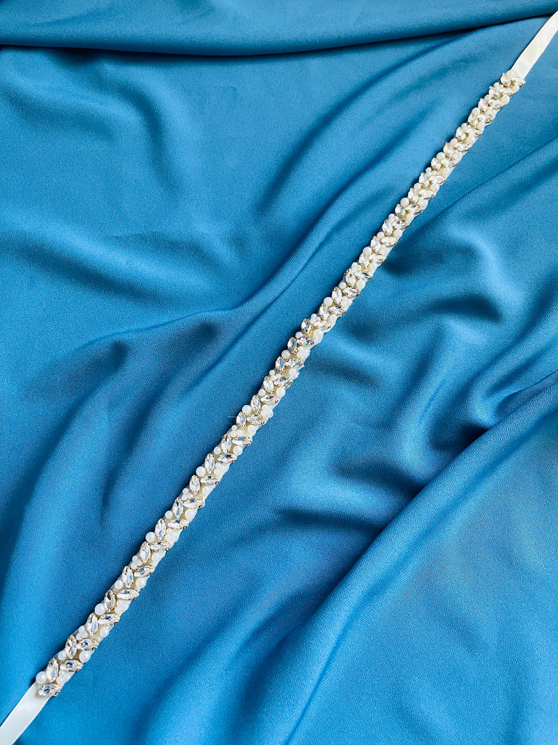 AMYA - Chic Slim Leaf-Shaped Crystal Belt Sash In Silver