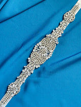 EVETTE - All-Crystal Flower-Pattern And Larger Flower Center Medallion In Silver
