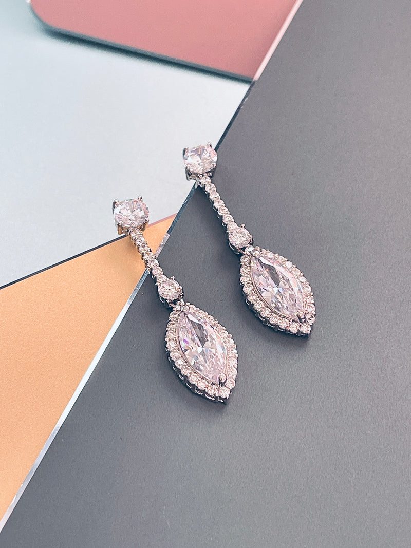 KINSLEY - Clear Marquise-Shaped CZ Necklace And Matching Drop Earrings In Silver