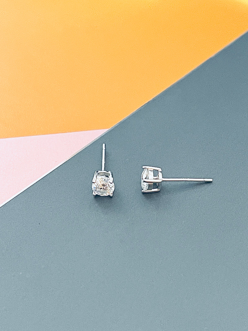 EMMA - 1ct Four Prong Setting Moissanite Stud Earrings In Silver
