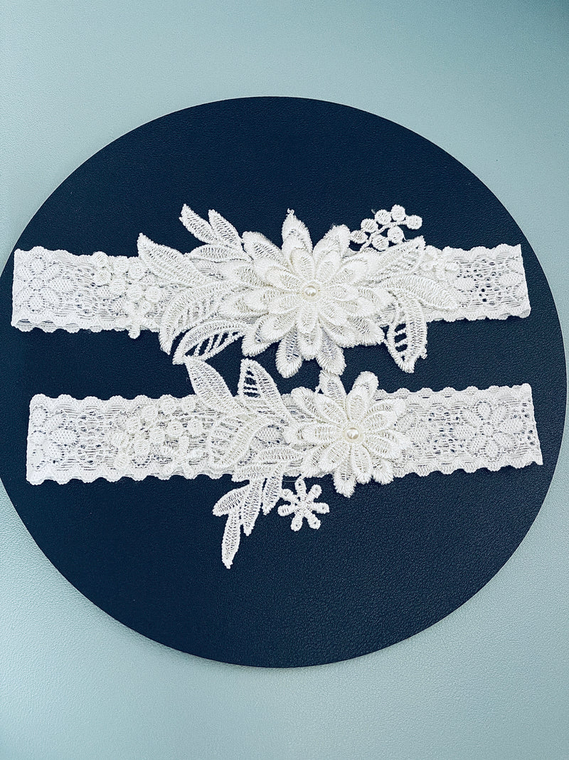 ANNE - 2Pcs Set White Lace Floral Garter