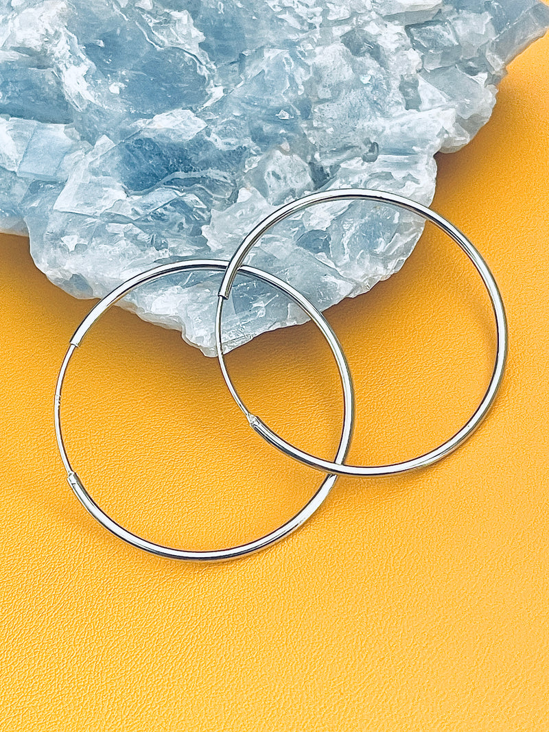 HOLLY - Sterling Silver Plain Thin Continuous Hoop Earrings In Silver