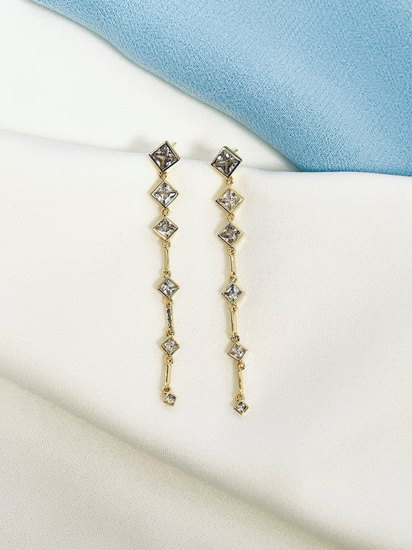 ARIADNE - Delicate Square-Shaped Crystal Drop Earrings