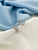 BROOKLYN - Multi-Crystal Modern Huggie Earrings In Silver