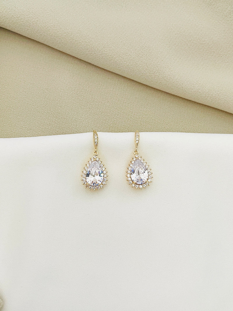 GRACIA - Classic Delicate Teardrop CZ Crystal Earrings