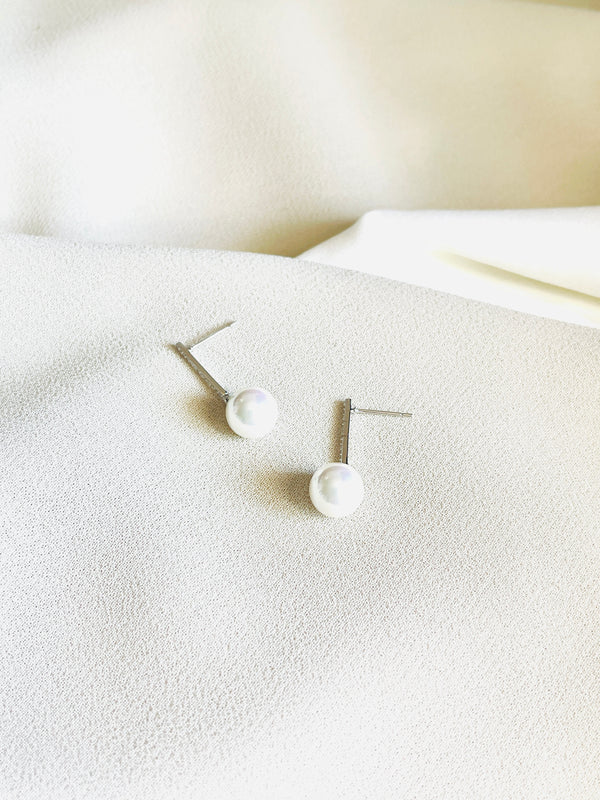 AURELIA - Elegant Drop Pearl Earrings