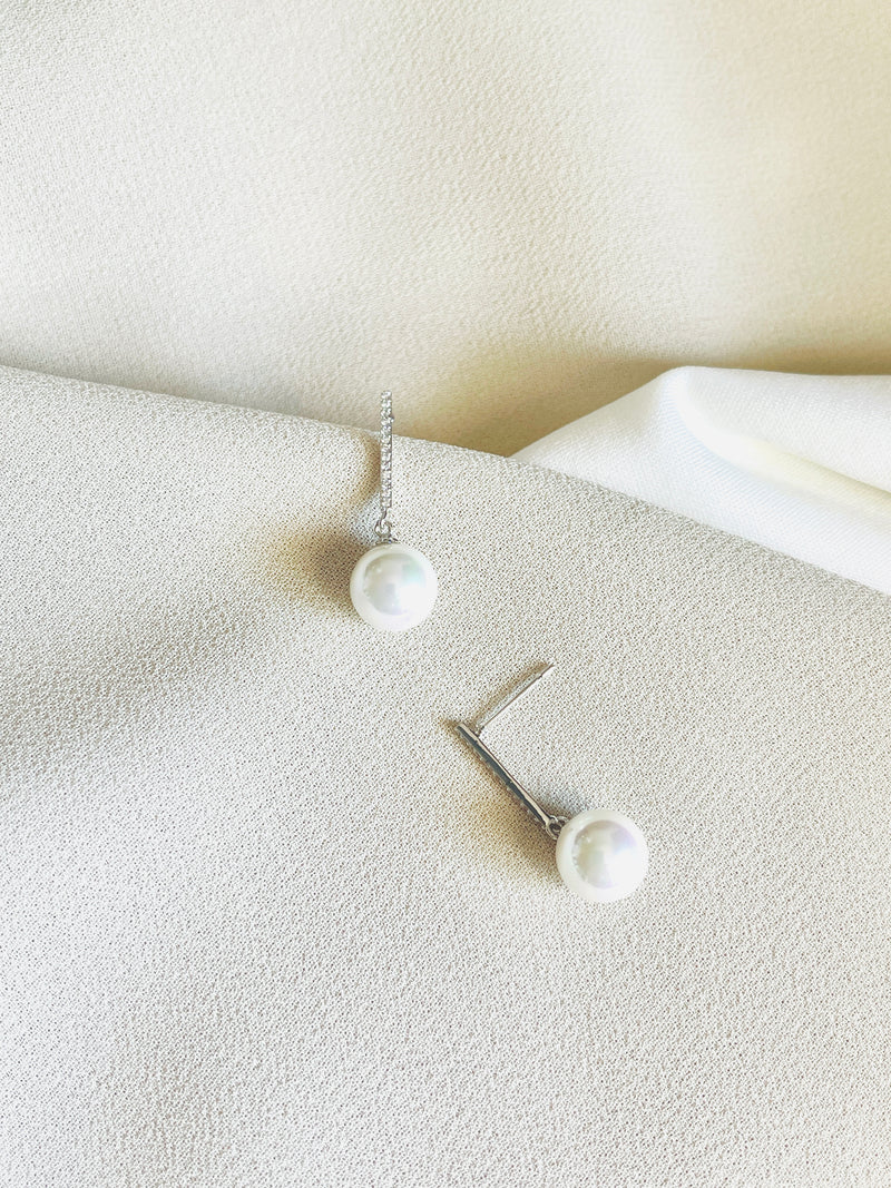 AURELIA - Elegant Drop Pearl Earrings