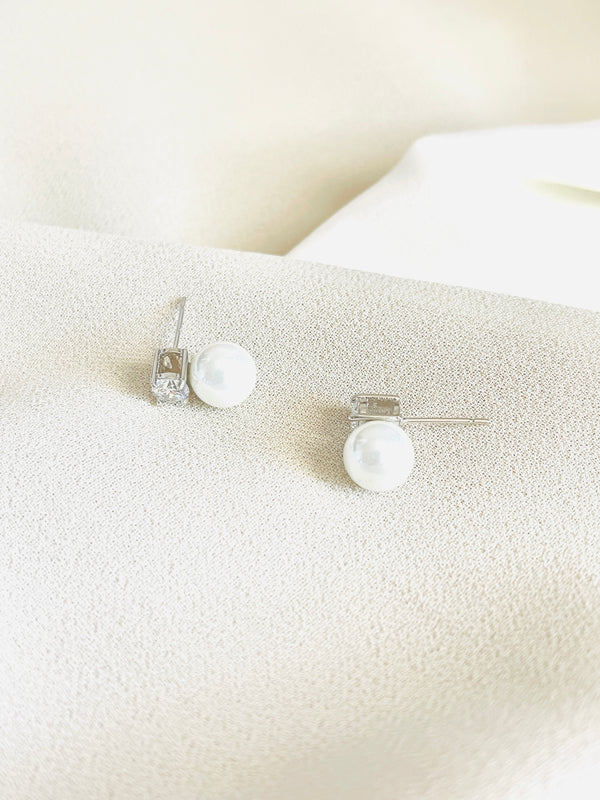 LOUISA - Round CZ And Pearl Stud Earrings