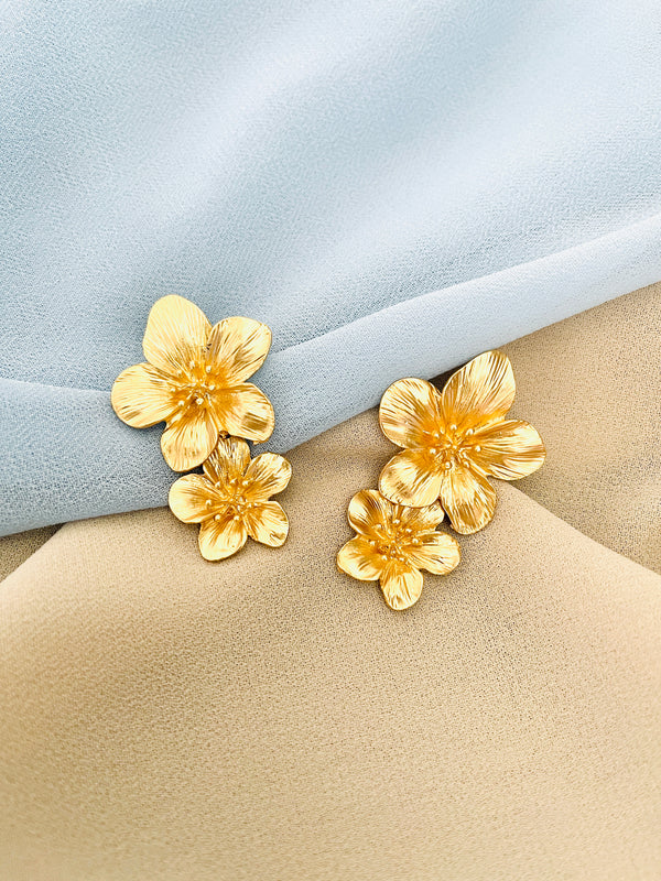 TALULLA - Plain Metal Double Flower Earrings In Gold