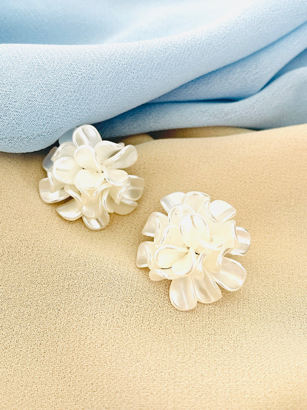 CHARMAINE - Clear & Glossy Flower Stud Earrings