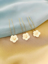 JASMINA- 3PCS CLASSIC CLAY FLOWER WITH PEARL HAIR PINS