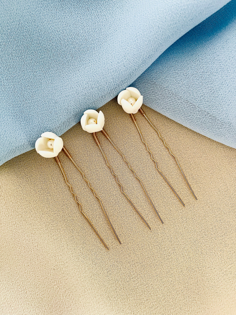 JASMINA- 3PCS CLAY FLOWER WITH PEARL HAIR PINS