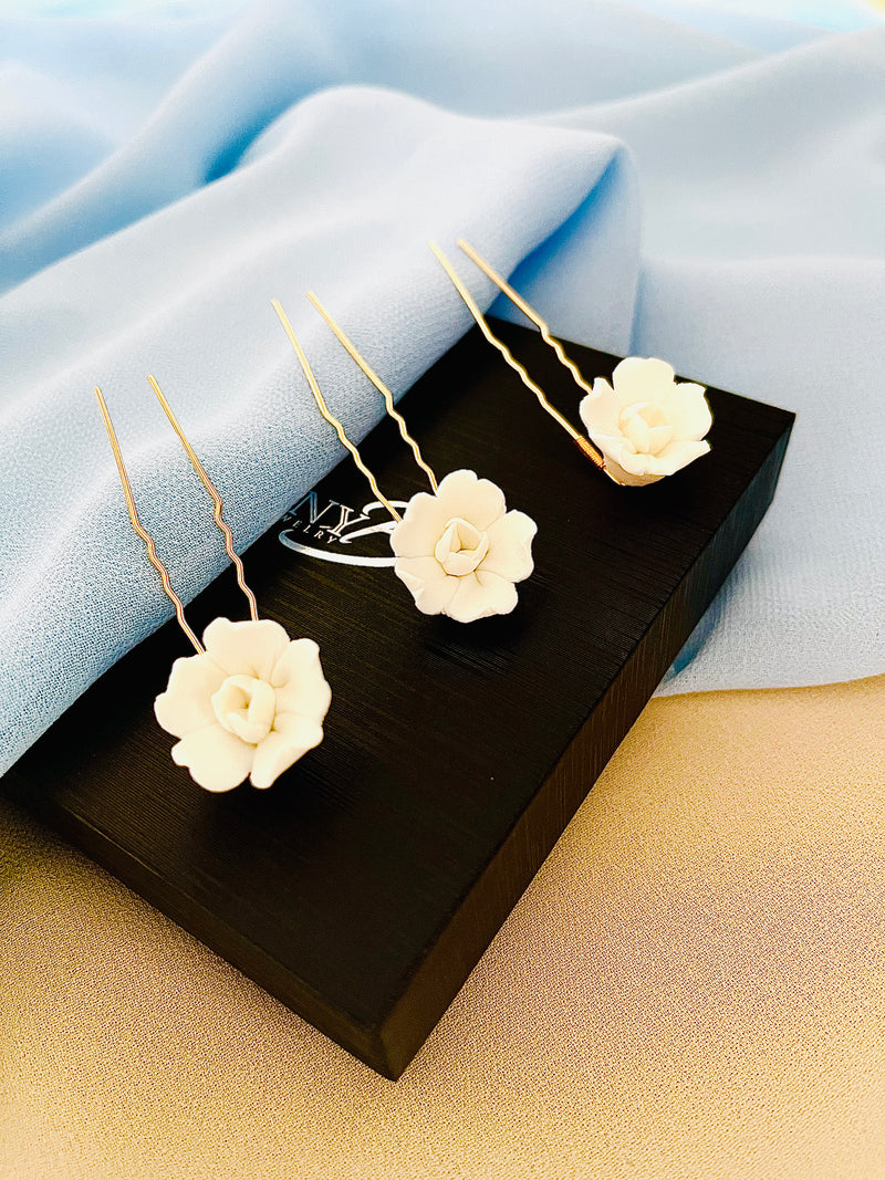 JASMINA- 3PCS CLAY FLOWER HAIR PINS