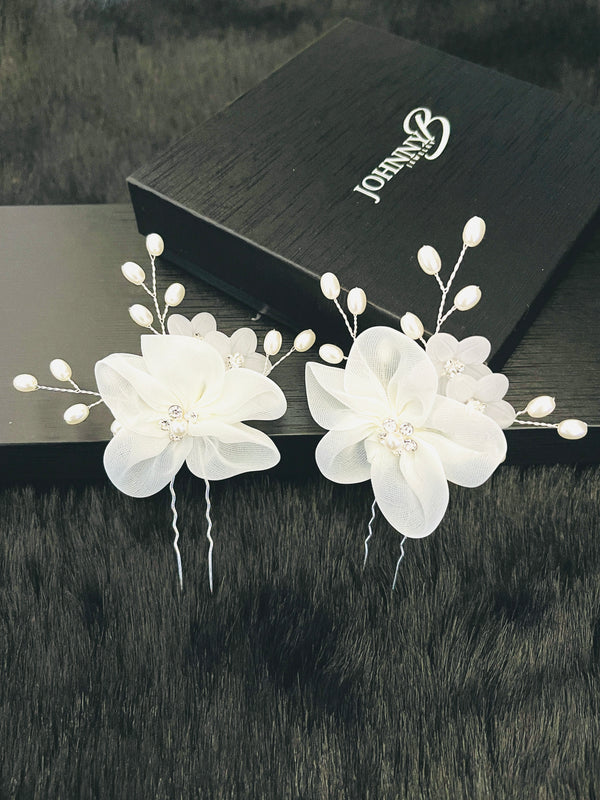 NELLIE - 2PCS FABRIC FLOWER WITH PEARL HAIRPIN IN SILVER