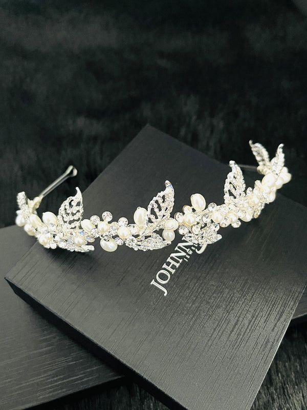 WILMA - WEAVING LEAVES WITH PEARL AND CRYSTAL TIARA IN SILVER