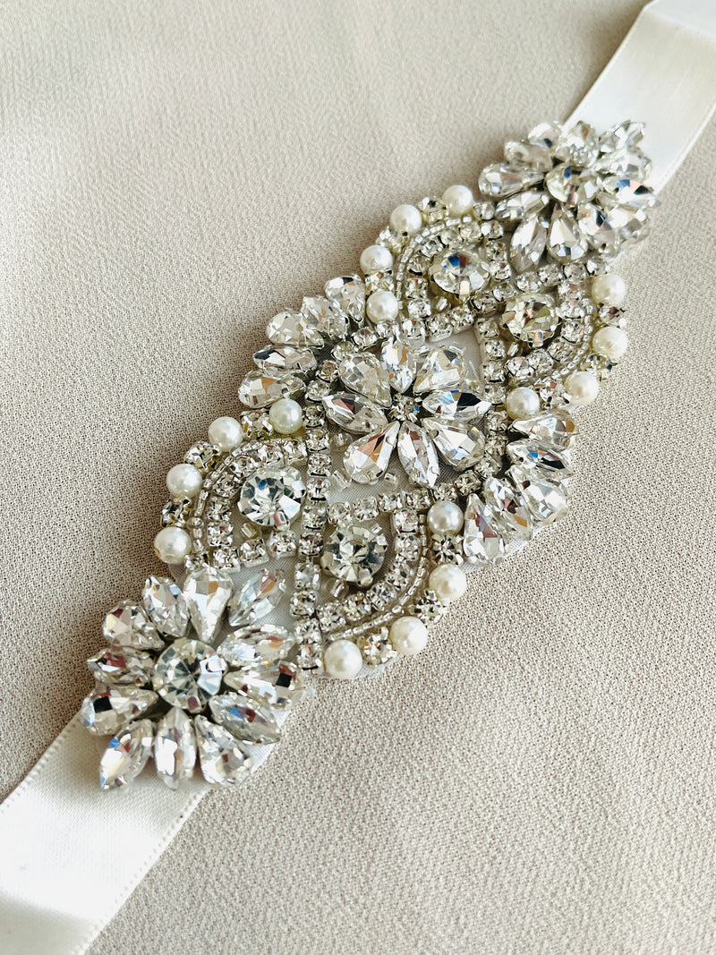 DAPHNE - Sparkle Crystal and Pearl Belt Sashes In Silver – JohnnyB Jewelry