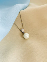 YVETTE - Gorgeous Pear-Shaped CZ And Pearl Necklace In Silver