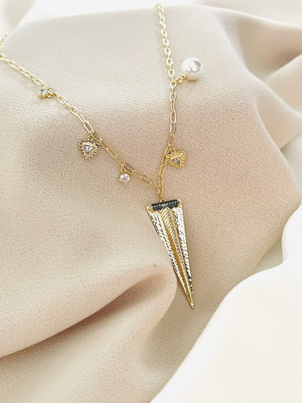 TIANNA - Modern-Style Necklace With Charms And Triangular Necklace In 14k Gold