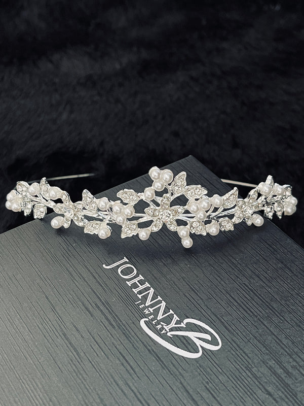 PRINCIPESSA - Crystal Leaves And Pearl Berries Tiara In Silver