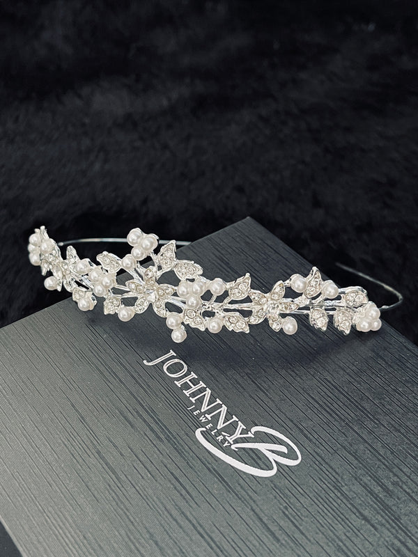 PRINCIPESSA - Crystal Leaves And Pearl Berries Tiara In Silver