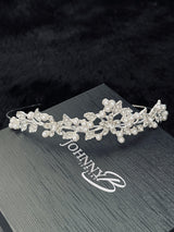 PRINCIPESSA - Crystal Leaves And Pearl Berries Tiara In Silver