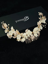 ZARIA - White flowers With Pearl and Crystal Accents Hair Comb In Gold
