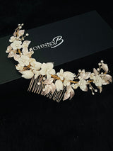 ZARIA - White flowers With Pearl and Crystal Accents Hair Comb In Gold