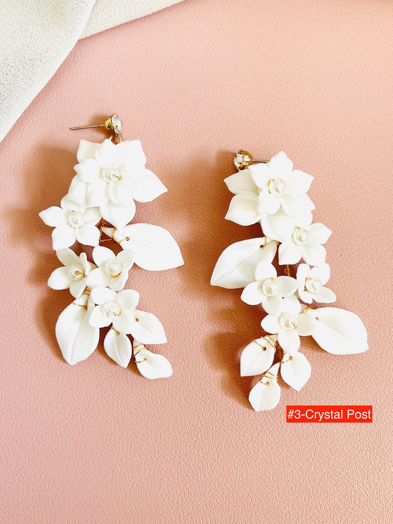 JASMINA- 8CM CLAY FLOWER WITH PEARL EARRINGS