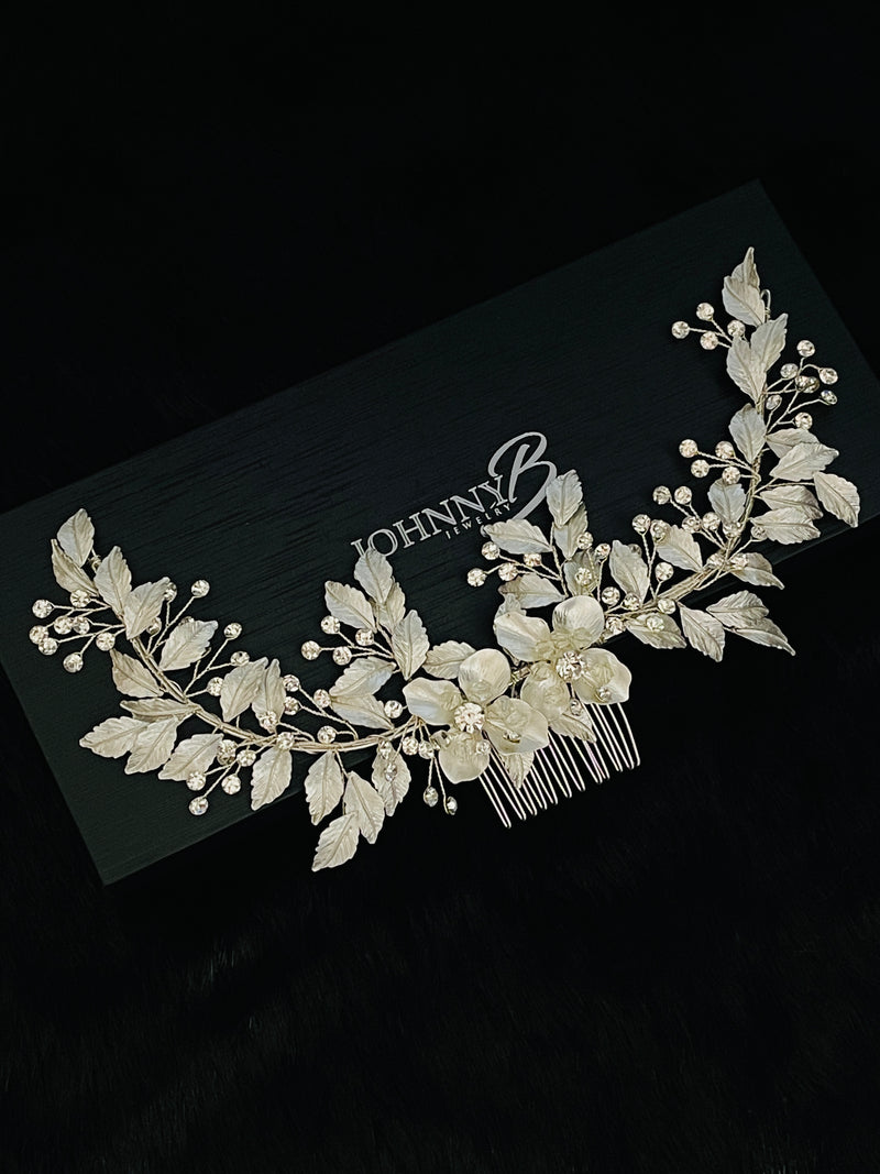 BELLA – Metal Petal Flowers With Rhinestone Hair Comb In Silver