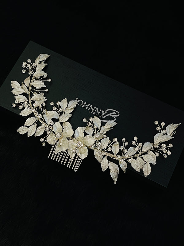 BELLA – Metal Petal Flowers With Rhinestone Hair Comb In Silver