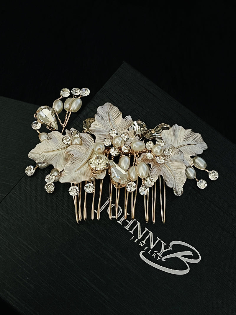ORSA – Large Metal Leaves With Crystal And Freshwater Pearl Hair Comb