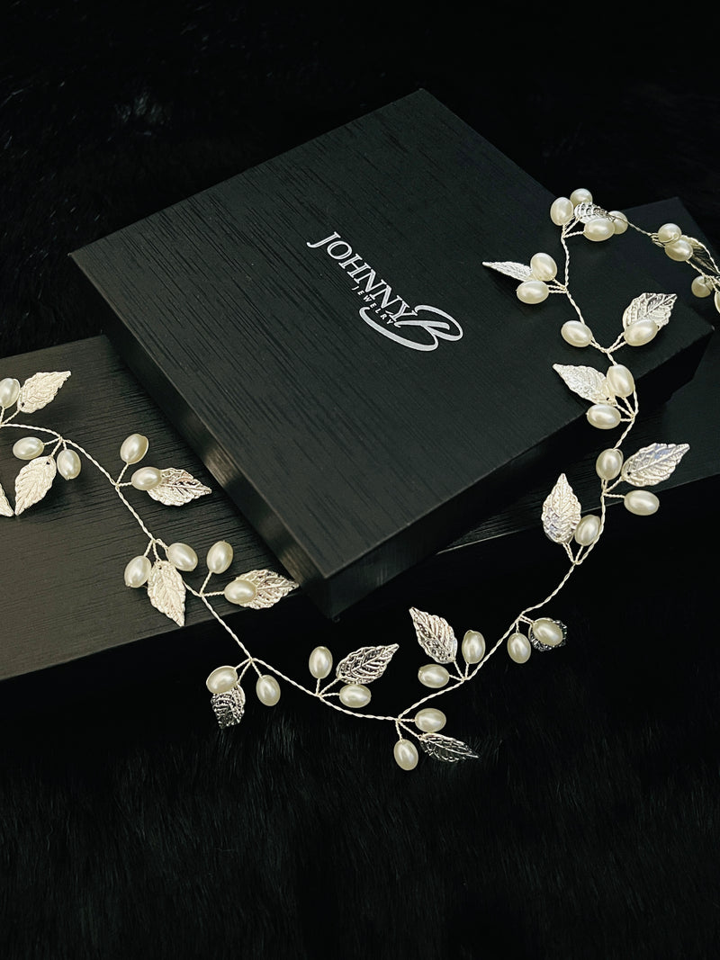 ROMANA – Silver Leaves And Pearls Hair Piece