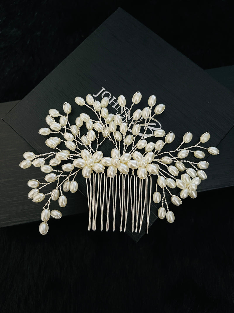 SAMANTHA - Pearl Flower And Sprays Hair Comb - JohnnyB Jewelry